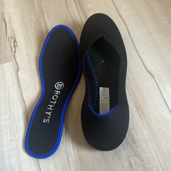 NWOB Rothy’s round toe knitted slip ons woman’s size 7 - Picture 4 of 6